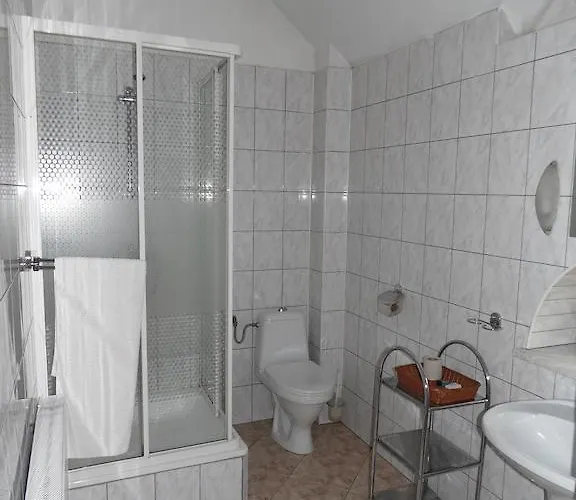 Folwark בית הארחה