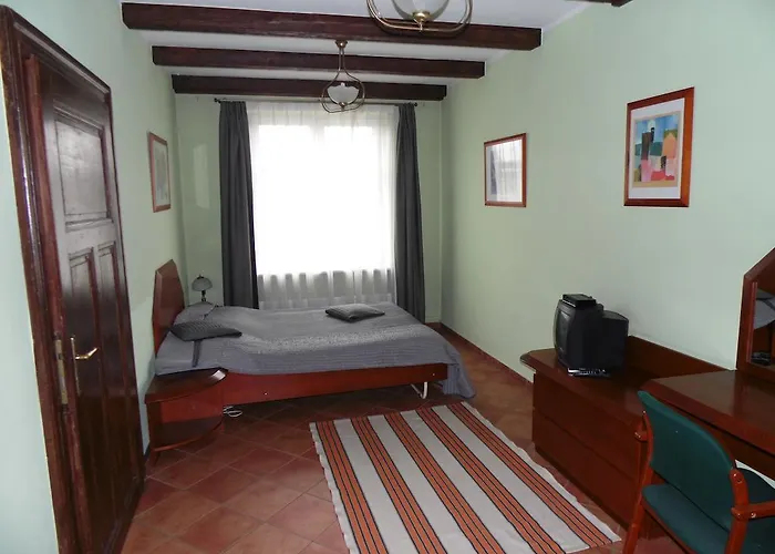 Folwark בית הארחה *